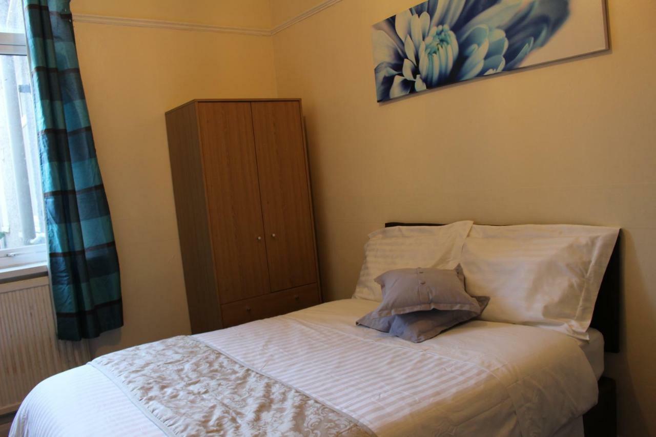 John St Town House - Self Catering - Guesthouse Style - Great Value Family And Double Rooms Workington Zewnętrze zdjęcie